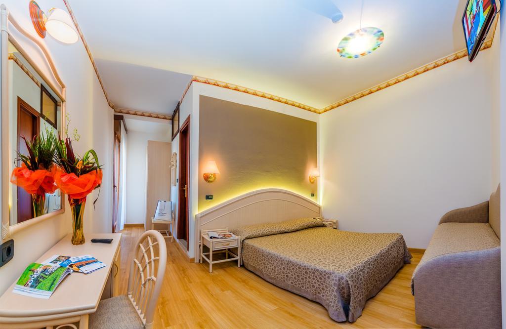 Hotel Europa Bibione Phòng bức ảnh